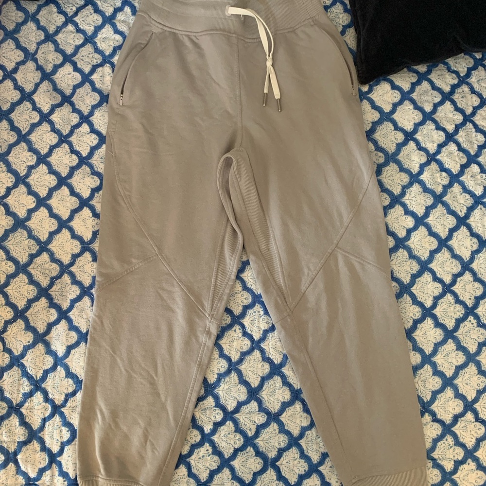 Lululemon joggers